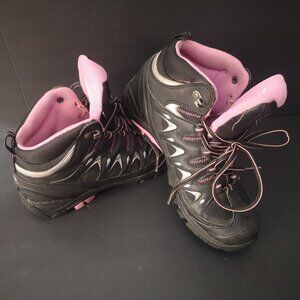 Wind River Ladies Size 8 Black w/ Pink Accents Tarantula Anti-Slip Hiking Boots